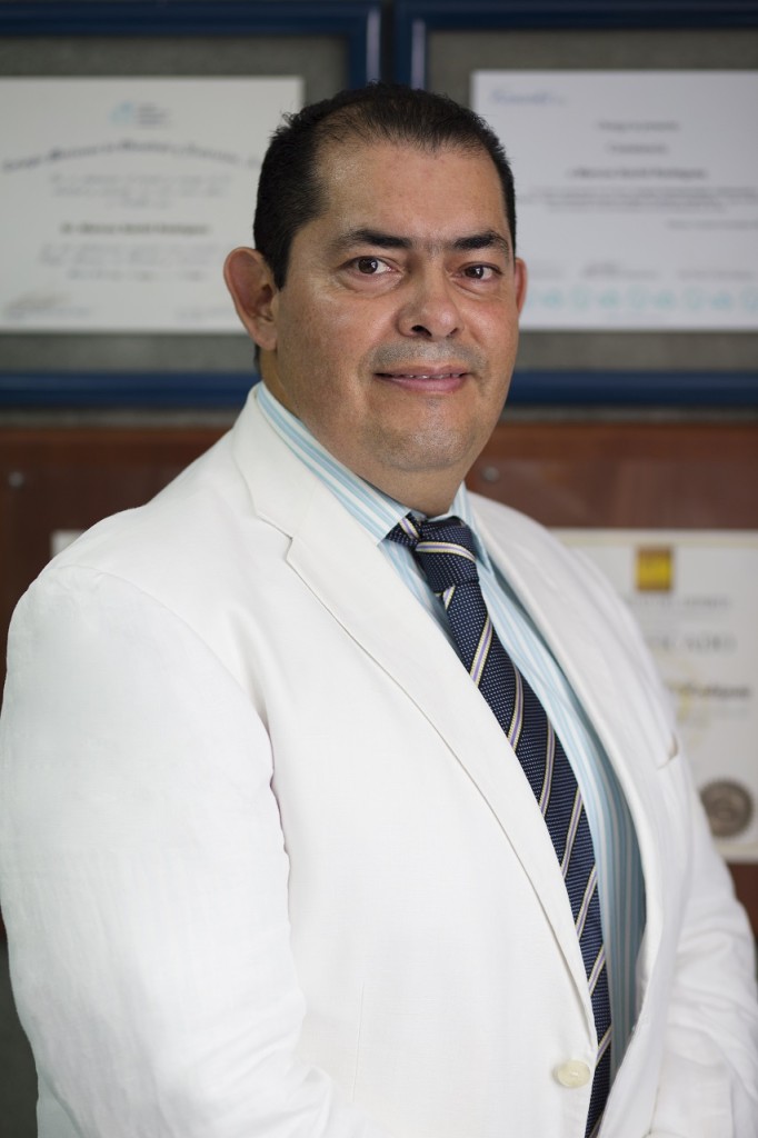 Dr. Marcos Súchil Rodríguez